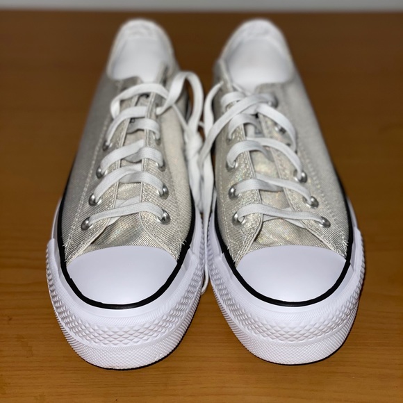 Converse Shoes - Converse shoes